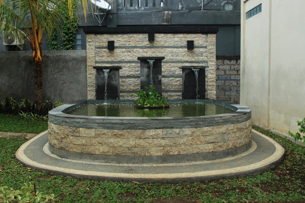 Rumah tetamu Sumantra House