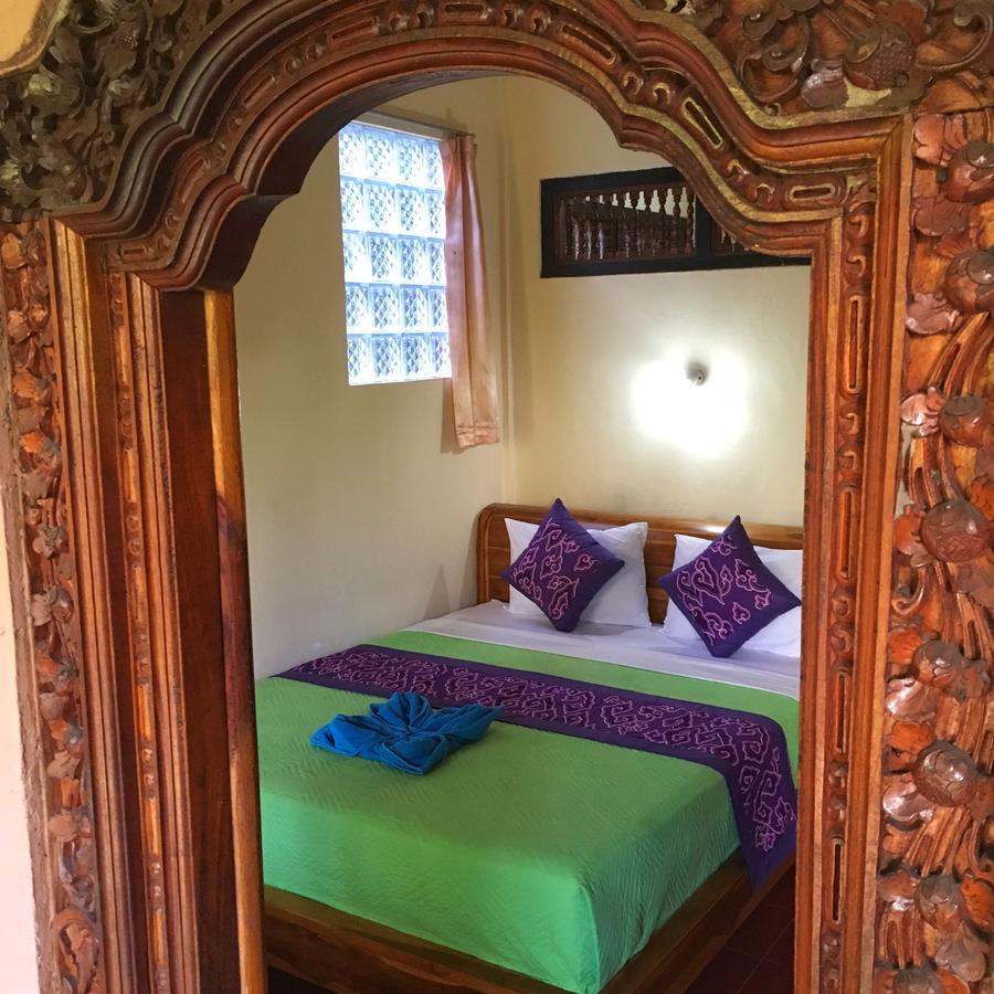 Merthayasa Guest house 2*