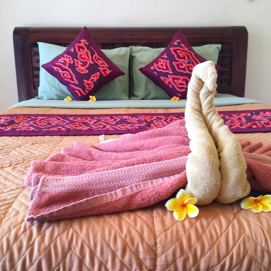 Merthayasa Guest house 2*