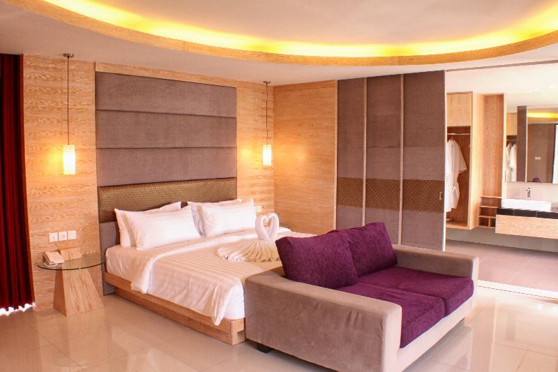 Greenfield Luxury *