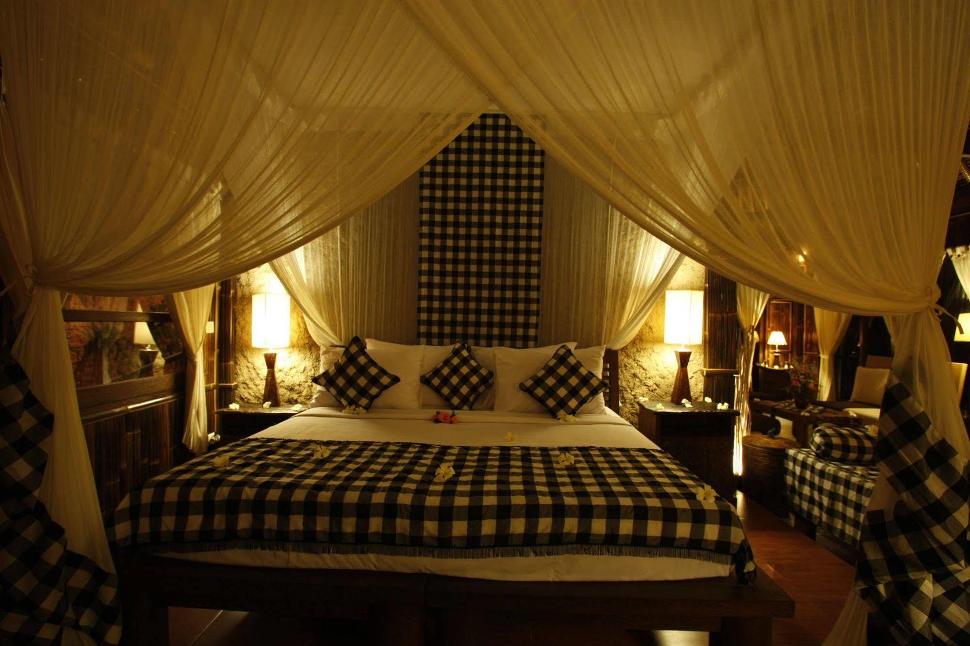 Ferienpark Hidden Yone Village 4*