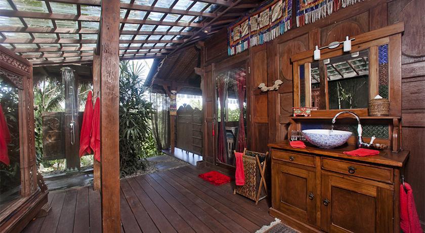 Pelangi Estate Villa