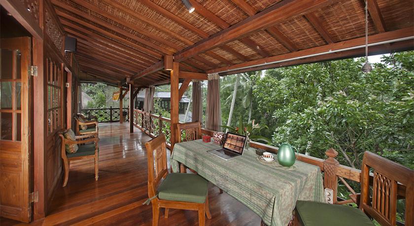 Pelangi Estate Villa