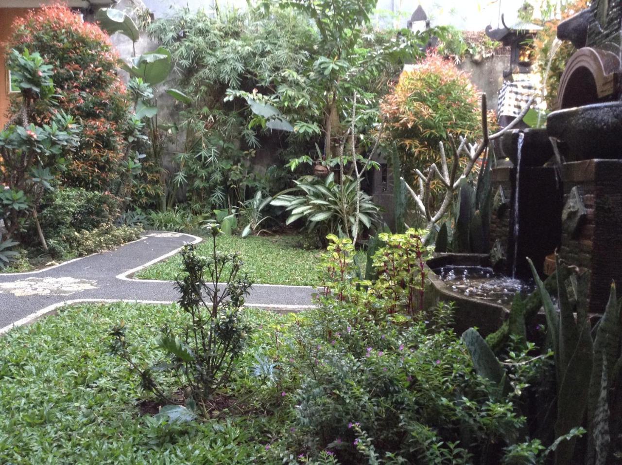 Guest house Uma Taman House 2*