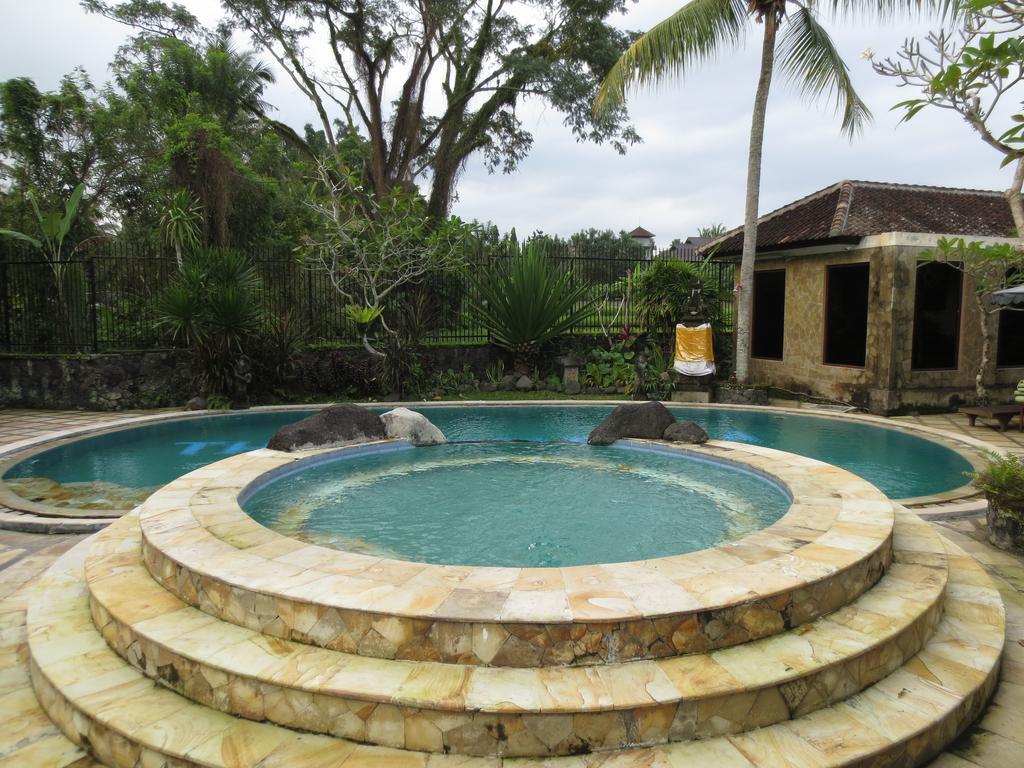 Anini Raka & Ubud (Bali)