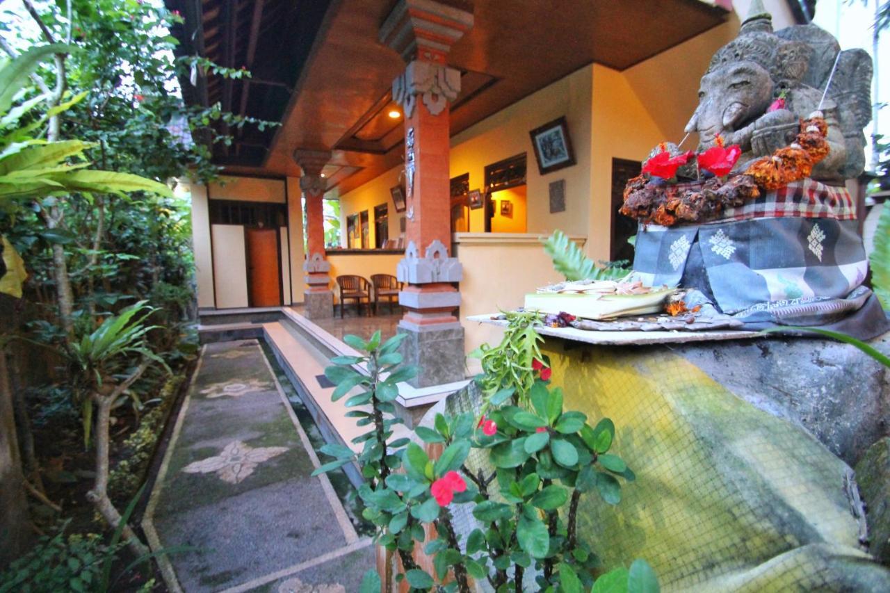Suwar Ubud (Bali)