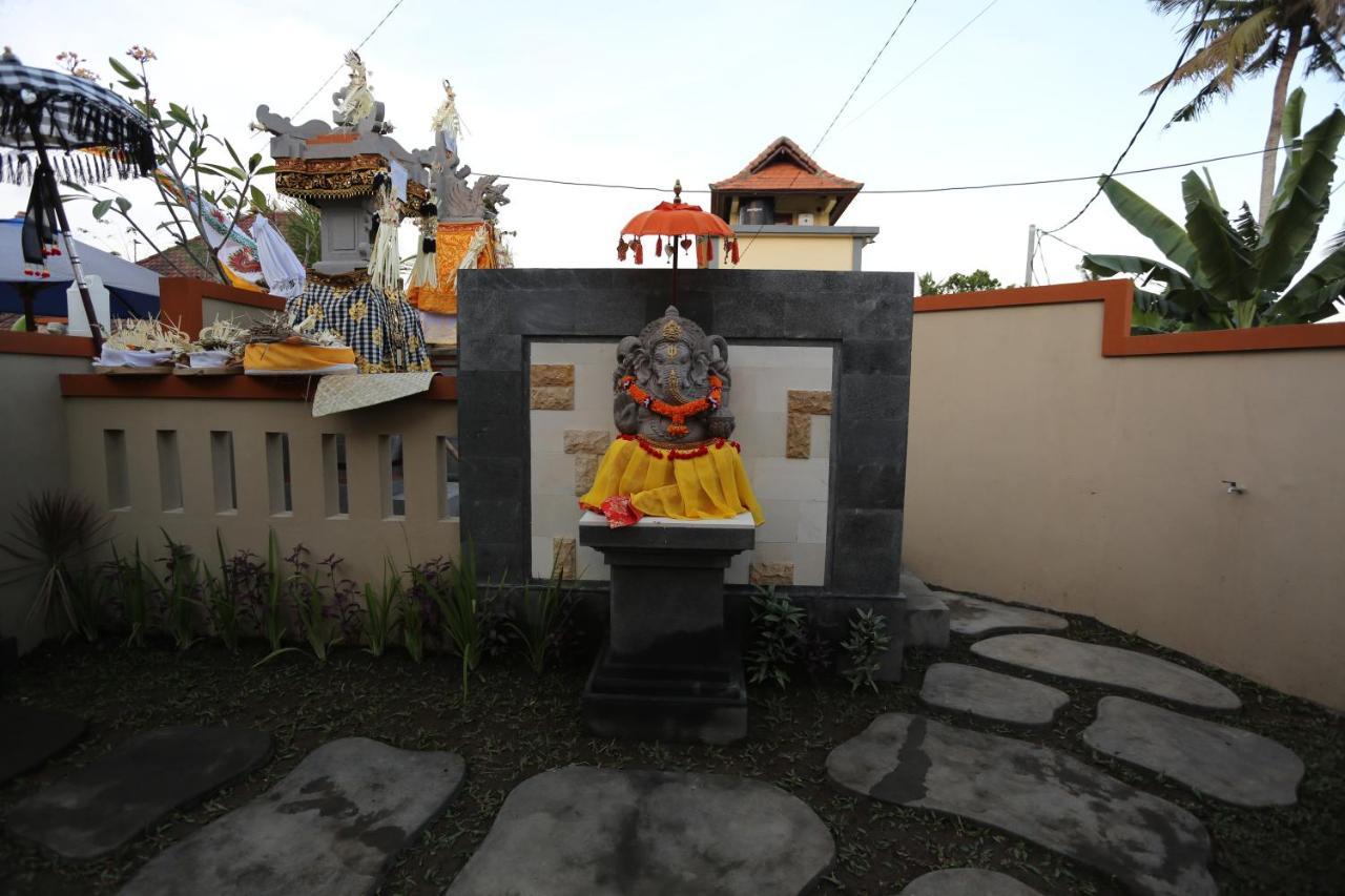 Guest house Uma Dhari By Prasi