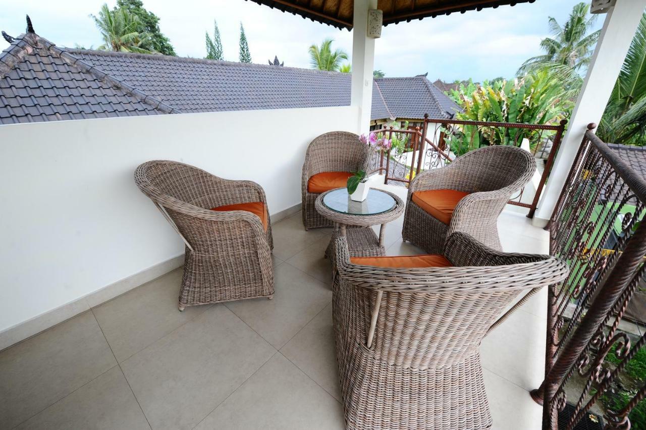 Villa Exotica *