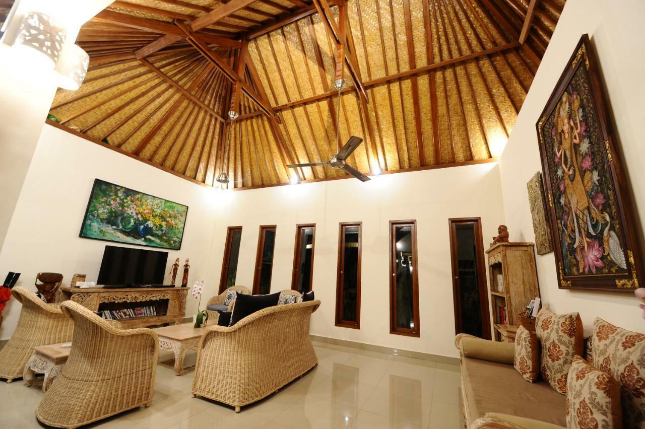 Villa Exotica