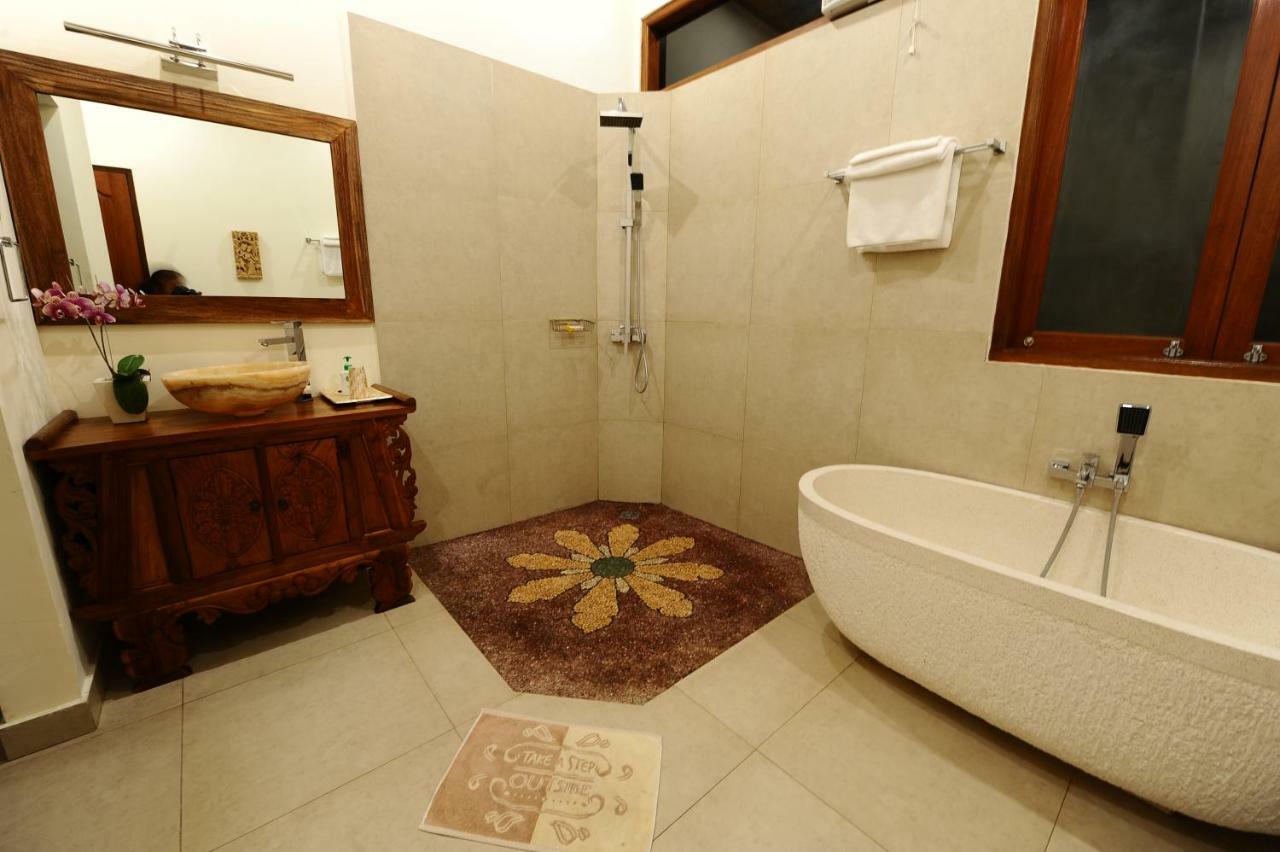 Exotica Villa *