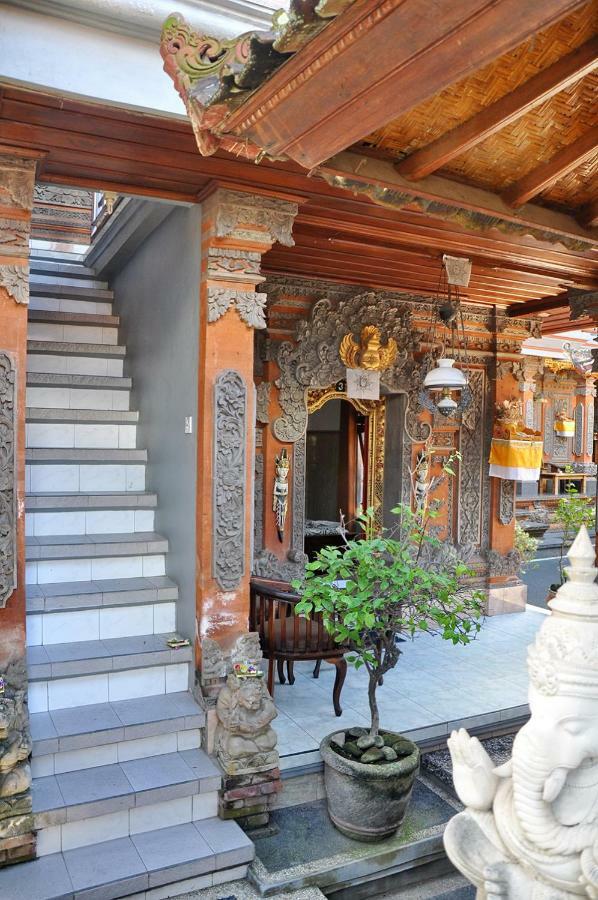 Warini Homestay