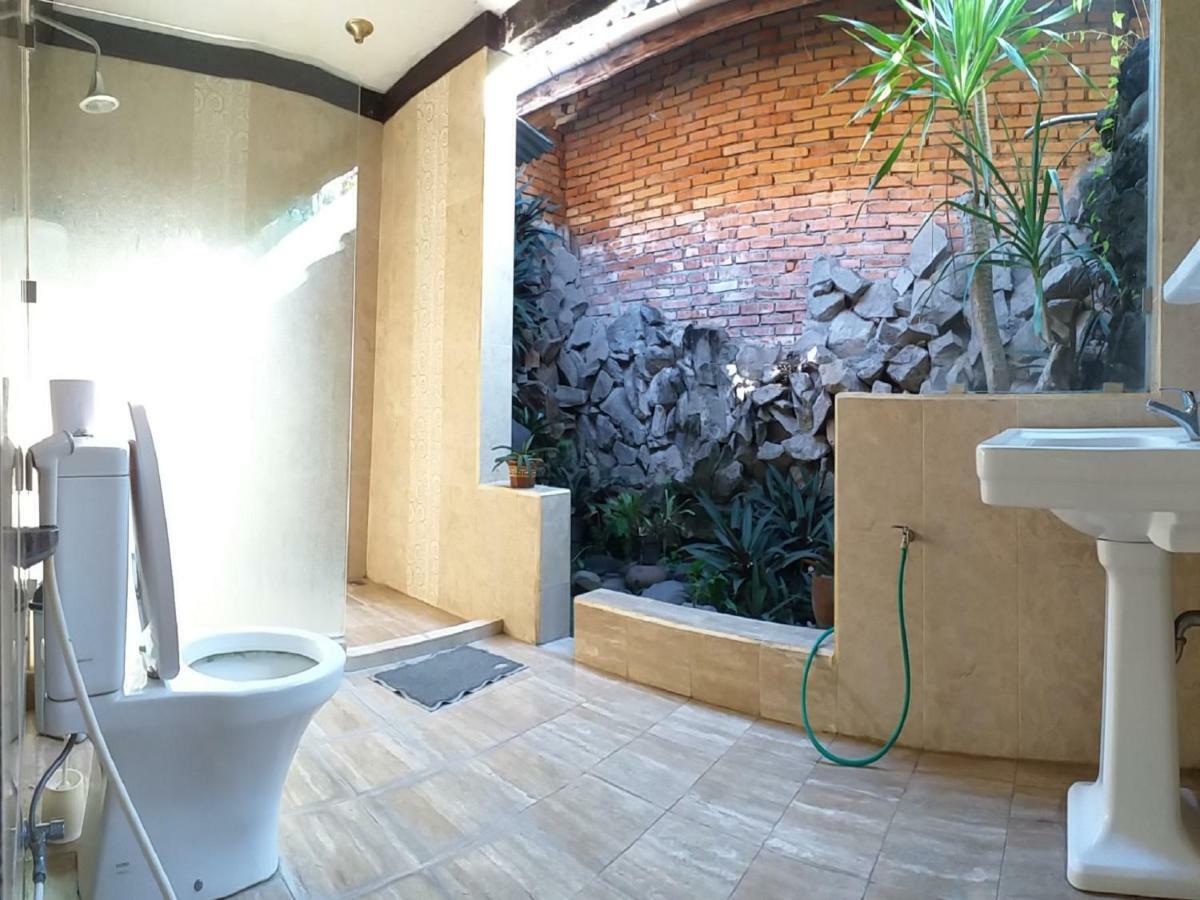 Puri Asri Guest house