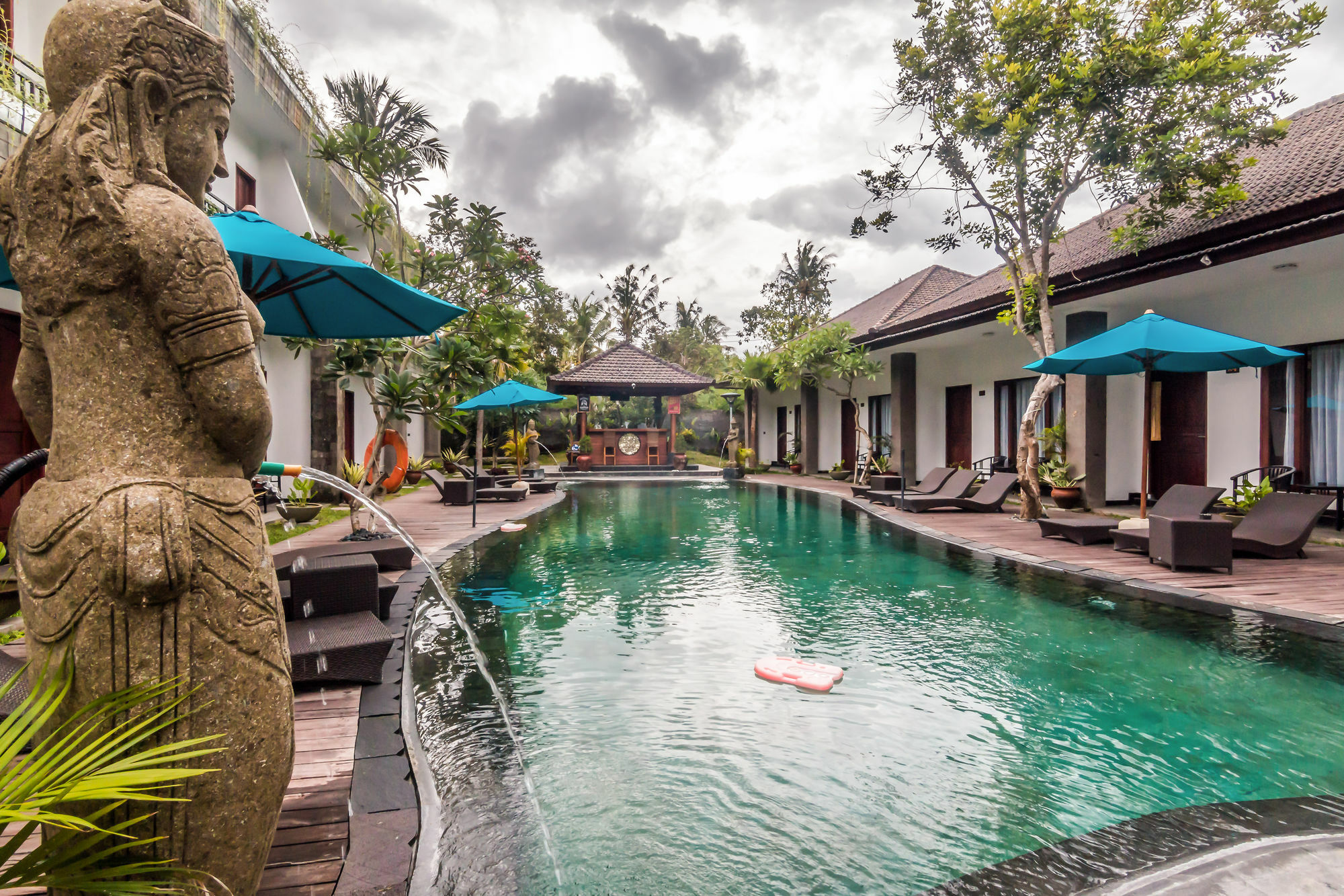 Zen Sayan Guest house
