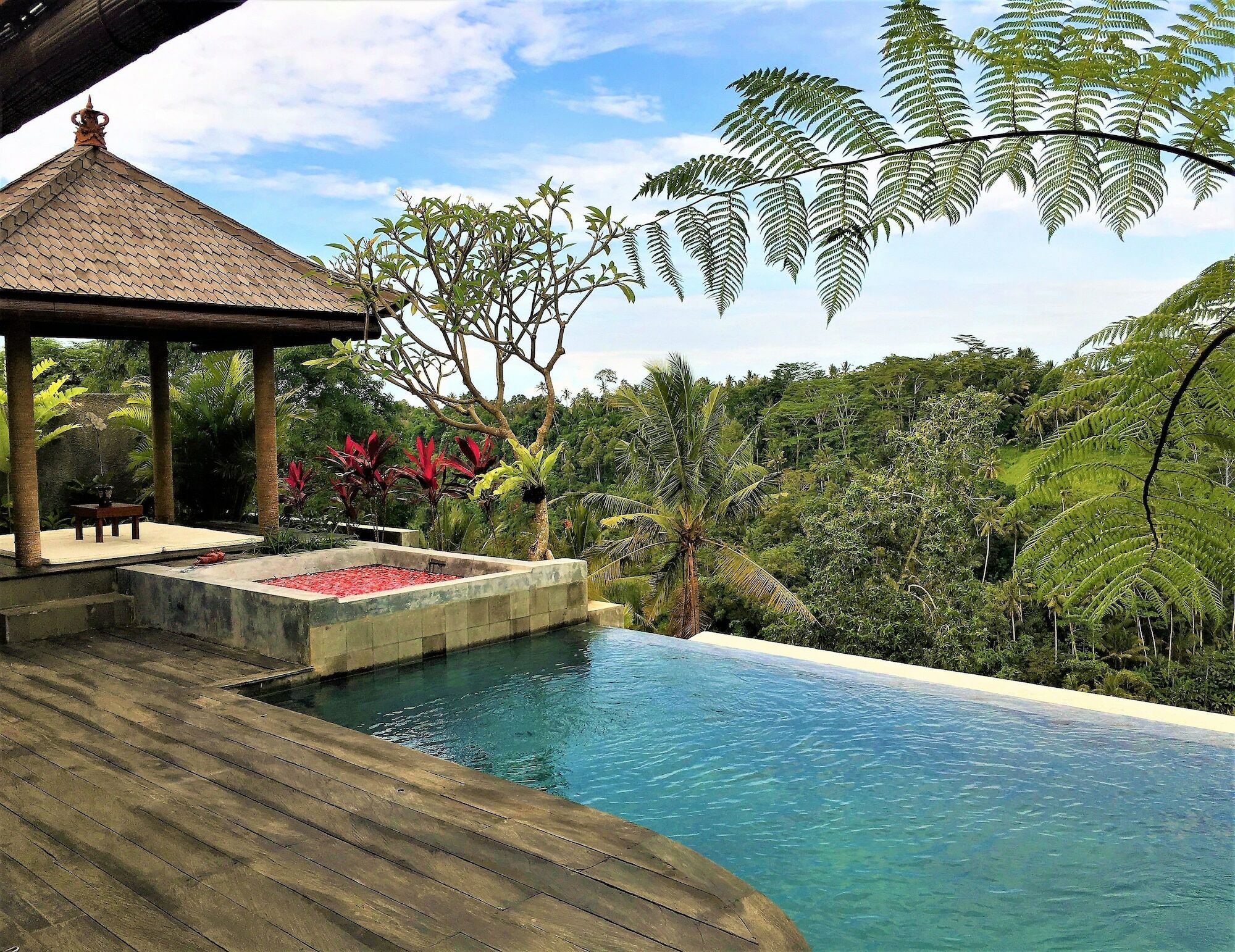 Villa Ayuterra