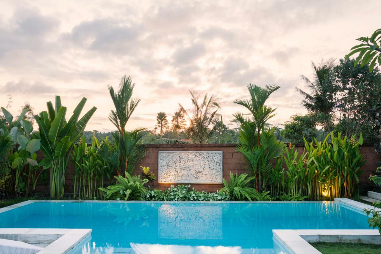 Mimpi Manis House Villa *