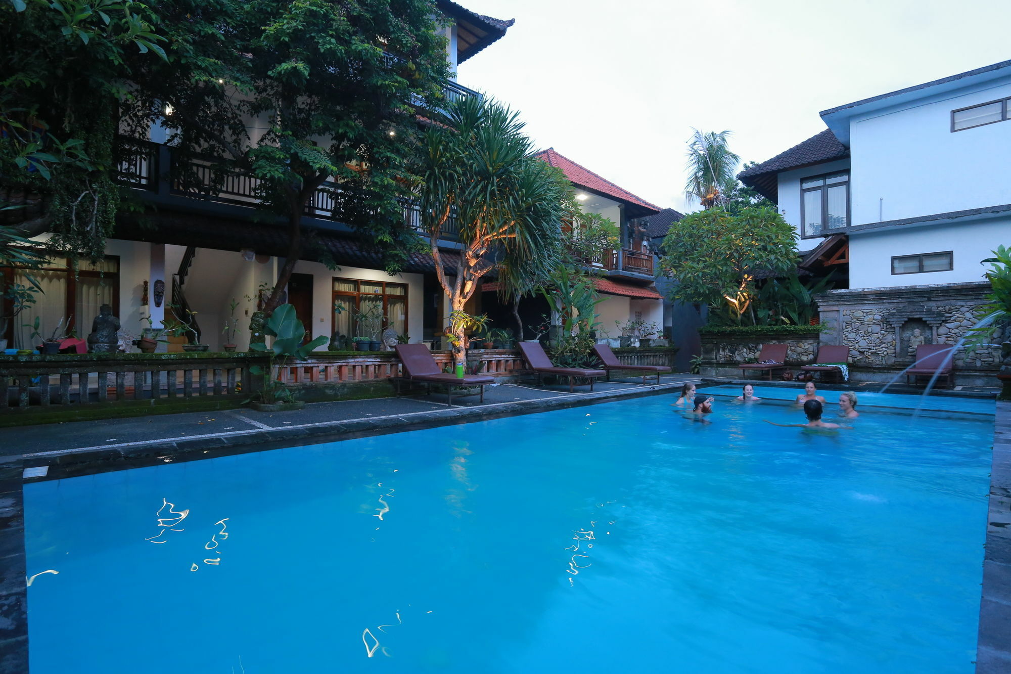 Warsa's Garden And 3*