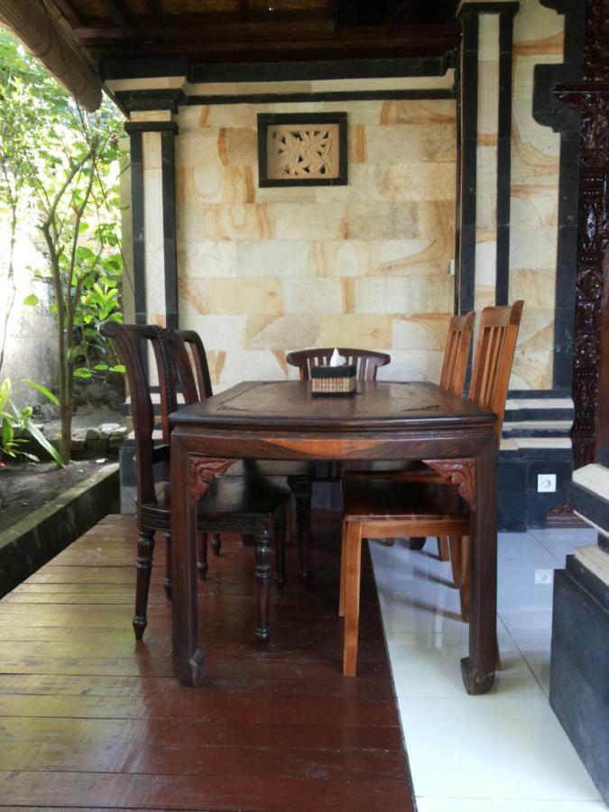Rumah Keluarga Bali *