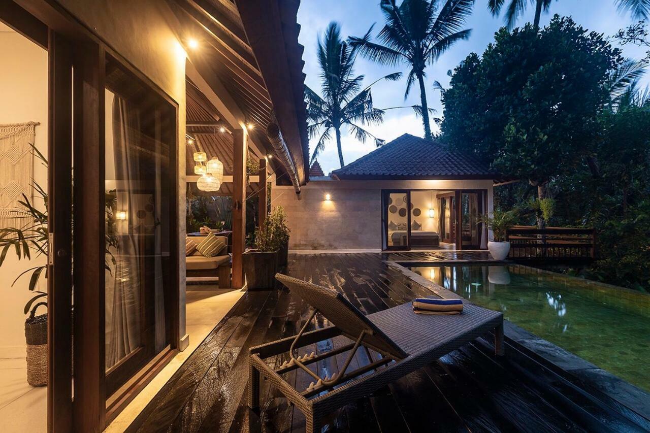 Villa Sunari *