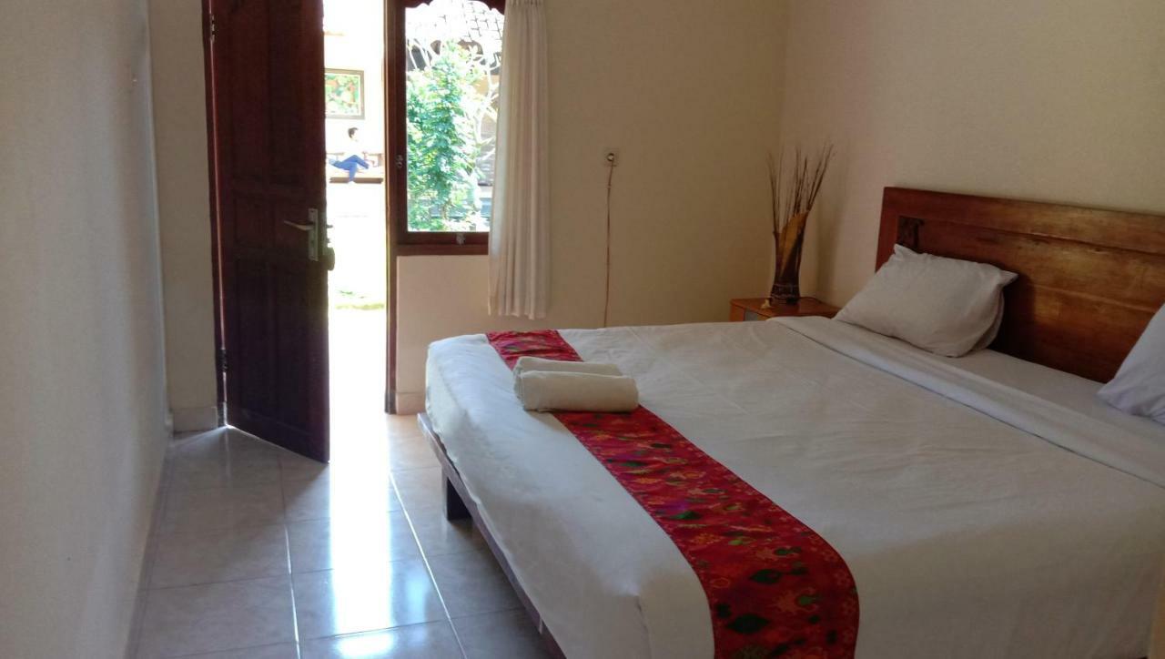 Astawa House