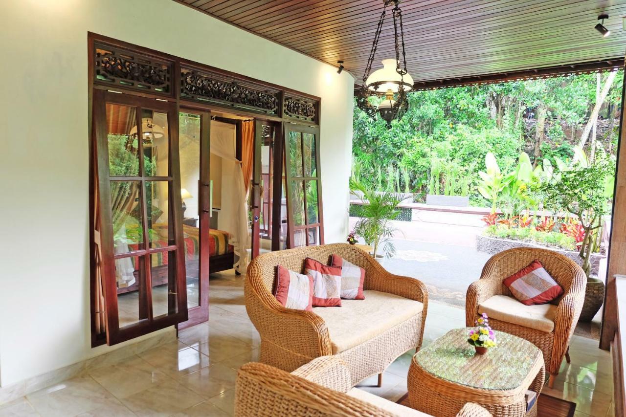Rumah Kelinci Villa *