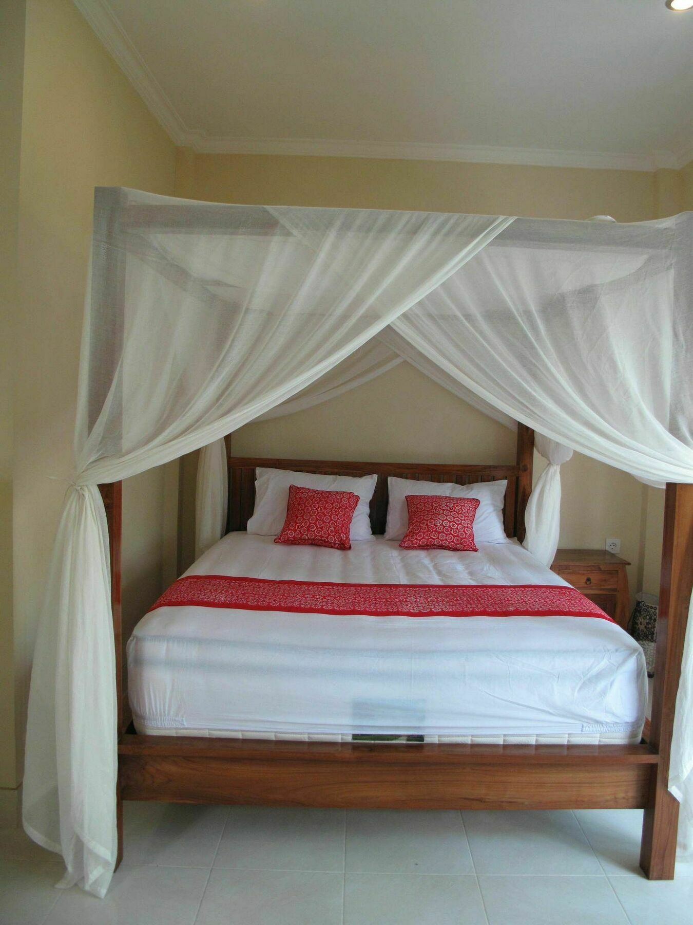 Sunrise Coconut House Guest house