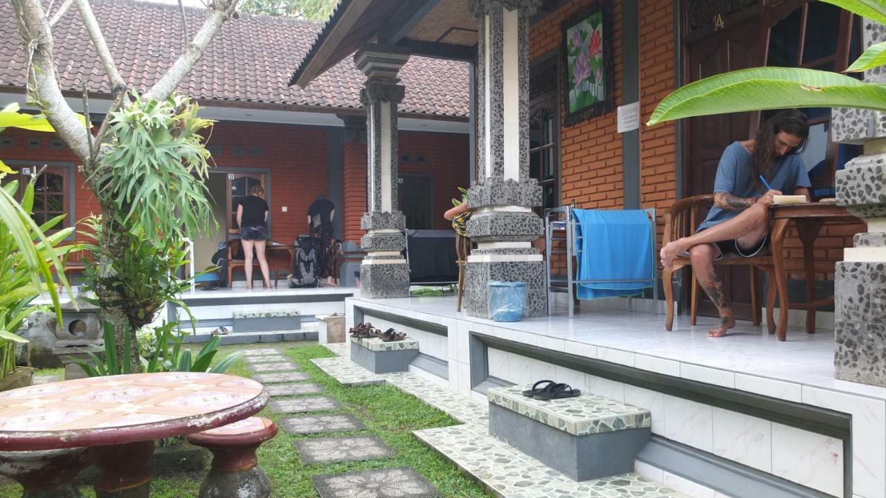 Leket House *