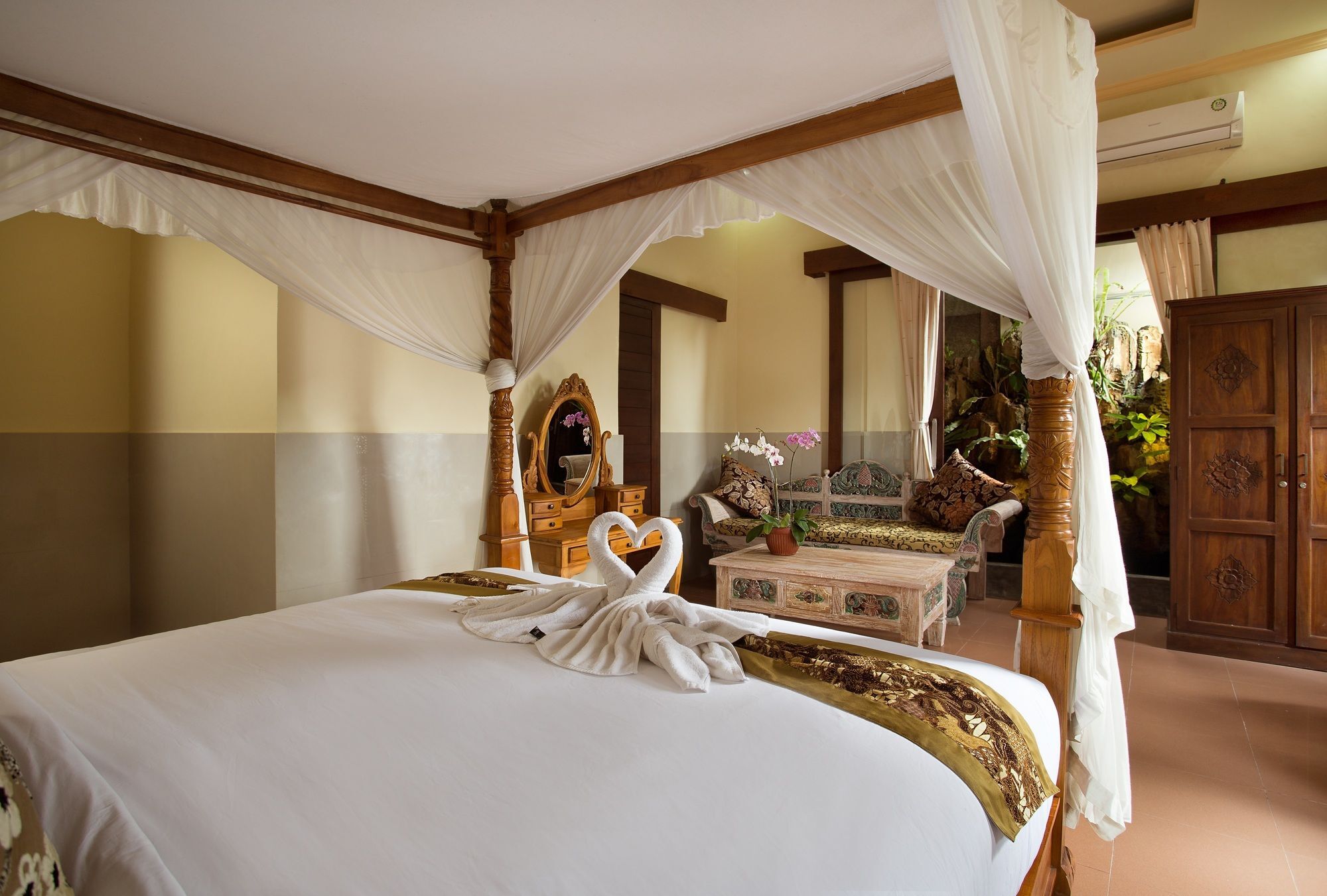 Ashanti Villa