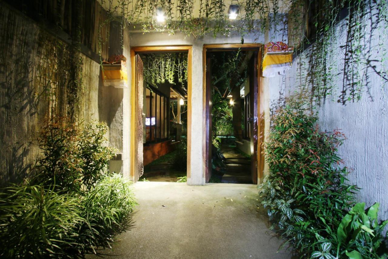 The Forest Vila