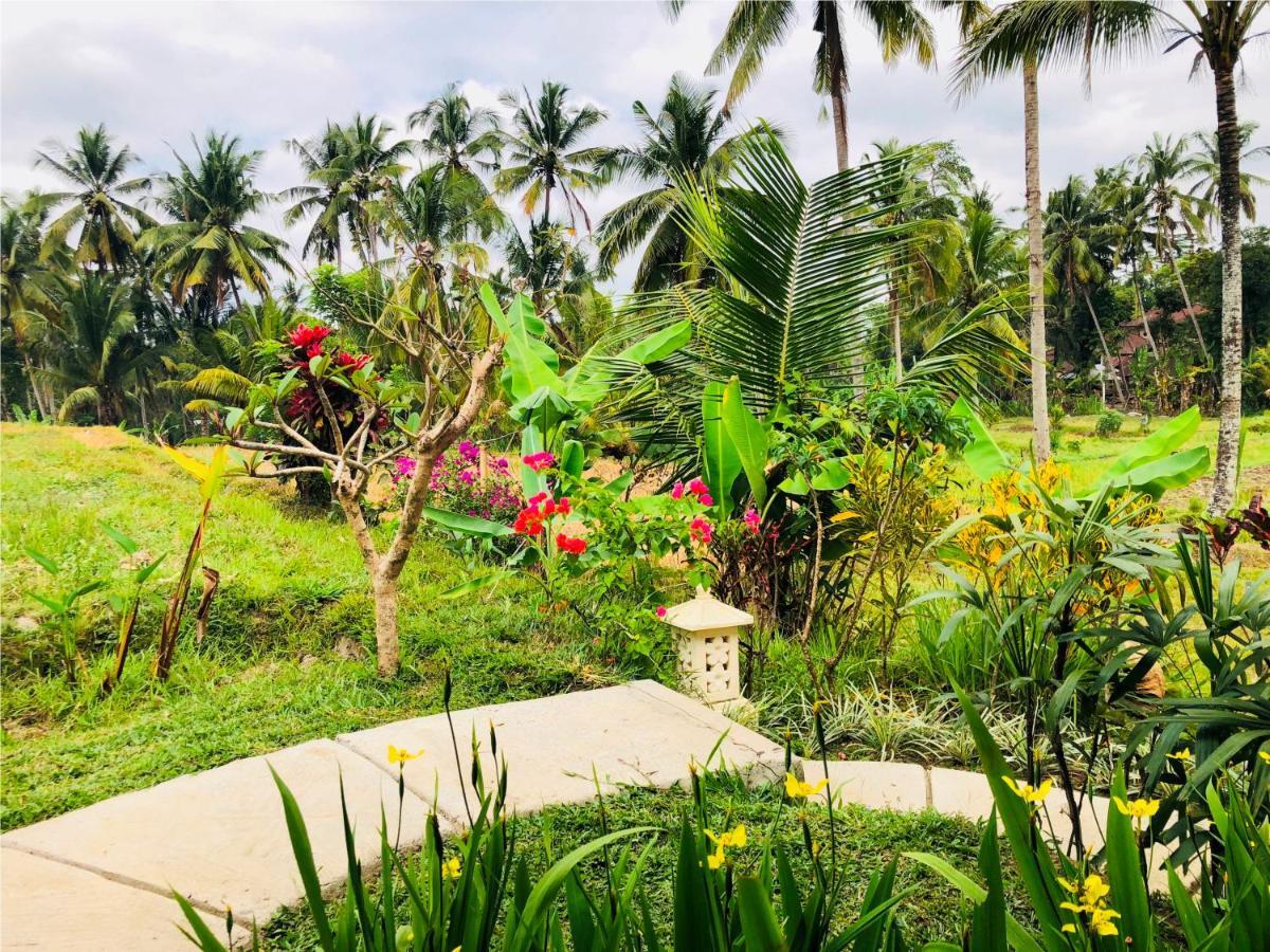 Neyang * Ubud (Bali)