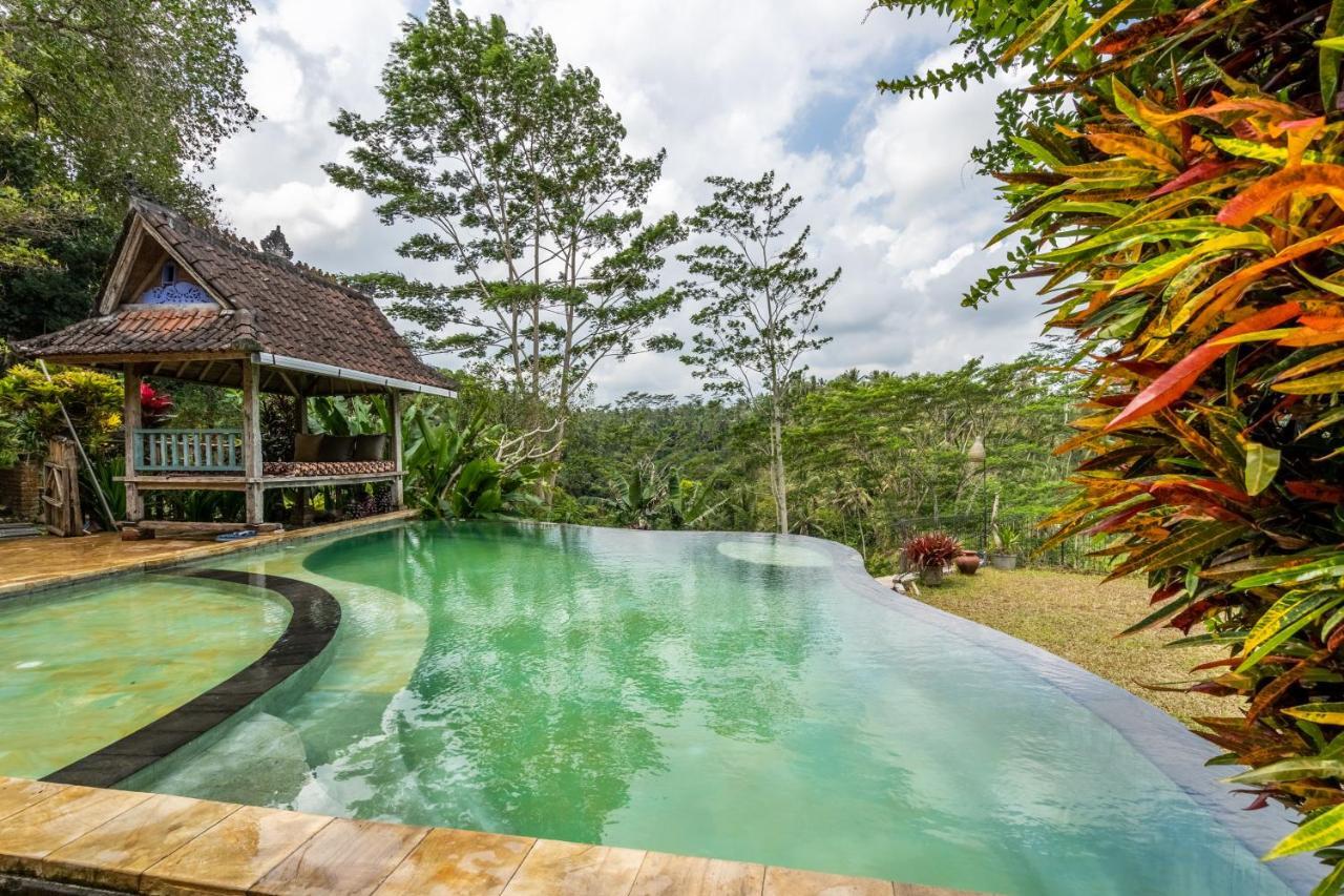 Tirta Asri Holiday park 4*