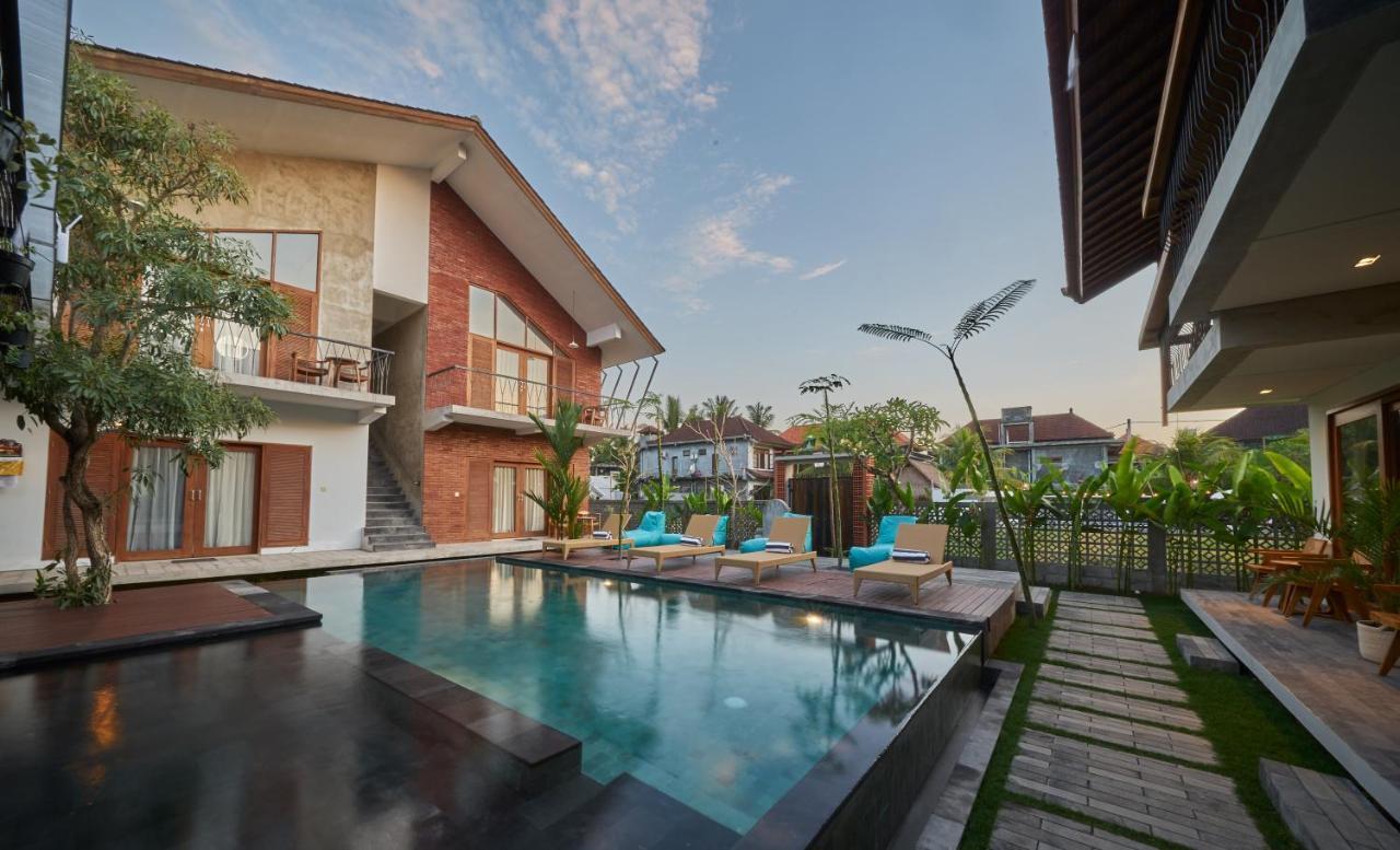 Wisma tamu Kubu Tropis