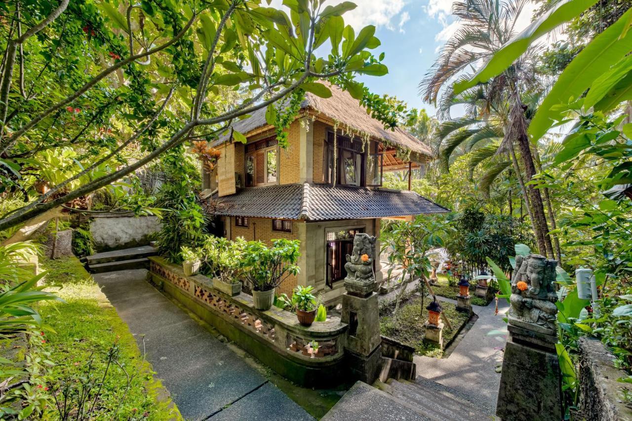 Kebun Indah Hotel