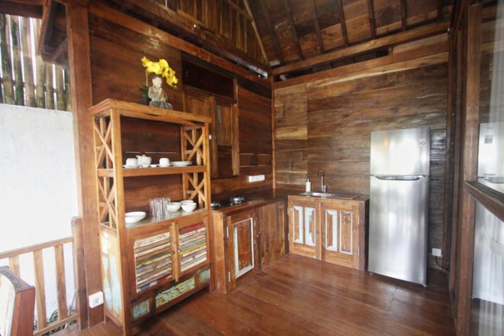 Rumah Lumbung The Wooden House *