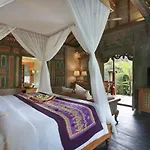 Artist Village By Pramana Watu Kurung