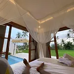 Luxury Villa Ada Padi Ubud One Bed Room