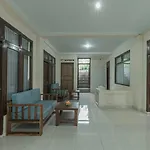 Vaneka Garden House