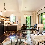 Leon Ubud Bali, Boutique Bungalows