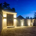 Villa Flesh By Balisuperhost