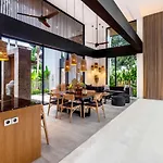 Villa Bergembiralah By Balisuperhost