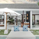 Rumah Santai Luxury 2 Bedrooms Villa With Private Pool