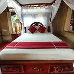 Tungeh Inn