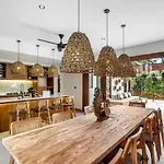 Villa Nalaya By Balisuperhost