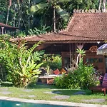 Villa Mahadevi Jungle Retreat Joglo 1
