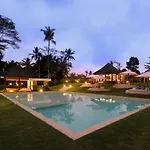 Puri Hijau Villa With Jungle View In Tegalalang Ubud