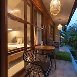Yarama Cottages