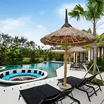 Villa Poolbar By Balisuperhost
