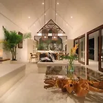 Ubud Luxury 2-Bedroom Villa With Private Pool And Bbq - Serene Escape!