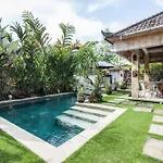 Villa Semua Suka/Ubud/2 Bd/2Bath/Ac/Pool