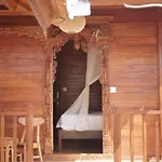 Teba Junjungan Cottages