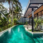 Villa Loxia By Balisuperhost